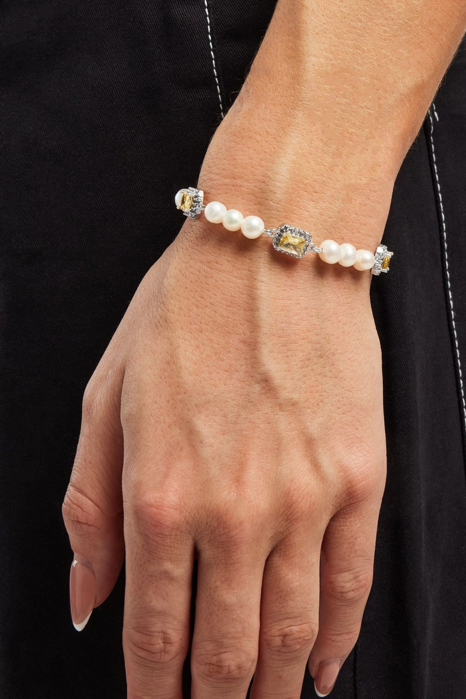 Pearls | JWL-BRA-PRL Pearls Freshwater Pearl Lemon Gemstone Bracelet - White