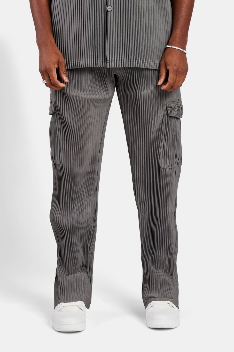 Trousers & Joggers | CLO-BOT-TRO Trousers & Joggers Relaxed Pleated Cargo Trouser - Dark Grey