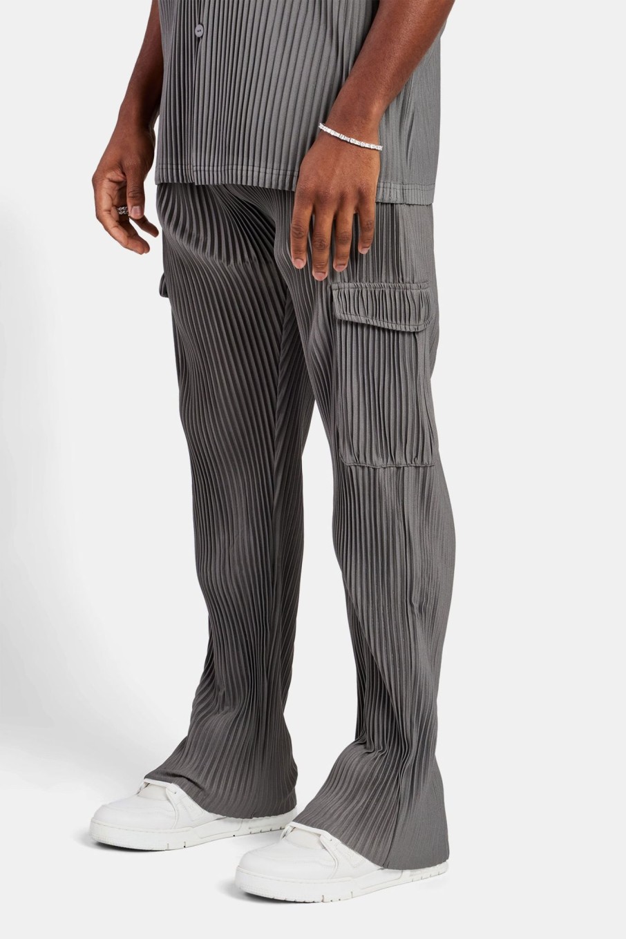 Trousers & Joggers | CLO-BOT-TRO Trousers & Joggers Relaxed Pleated Cargo Trouser - Dark Grey